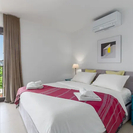 Apartment Extravagantes In Perfekter Lage - 300 Meter Zum Und 100 Meter Ins Zentrum *